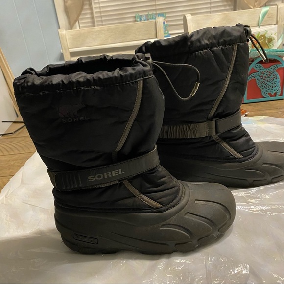 Sorel boots nylon waterproof Black w/gray trim SZ 6 Worn 1X - Picture 11 of 15